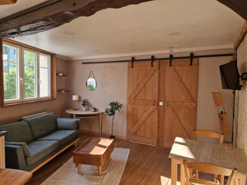 La Fuye-Velpeau Apartment | T2 de Charme – Hyper-centre Tours – Design & Calme