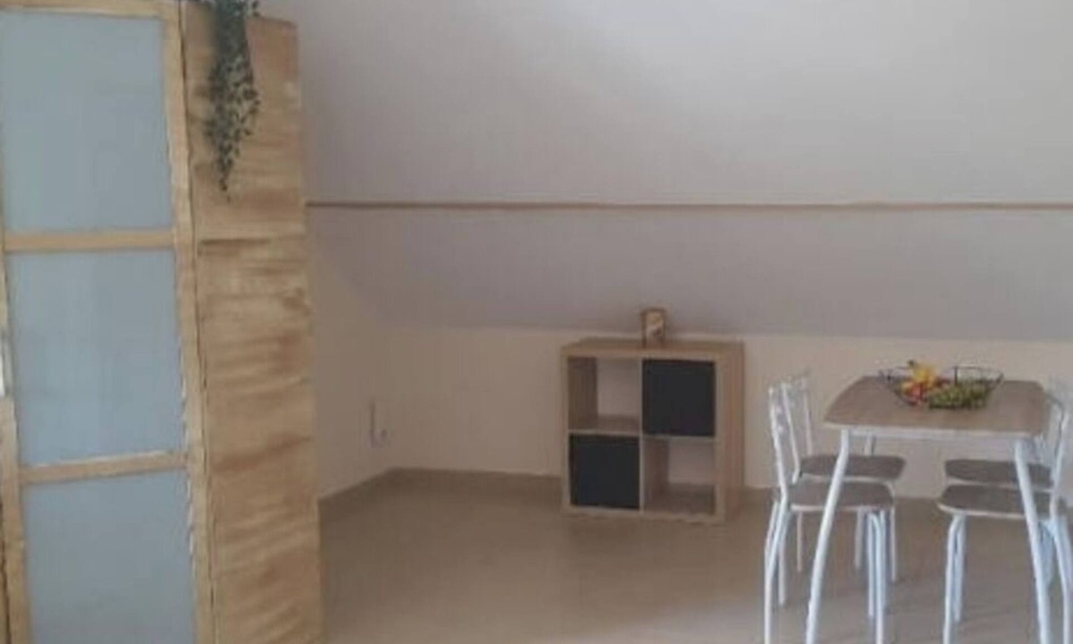 Lagnieu Apartment | T2 private parking space 15min CNPE and 10min PIPA 4 sleeps animals ok