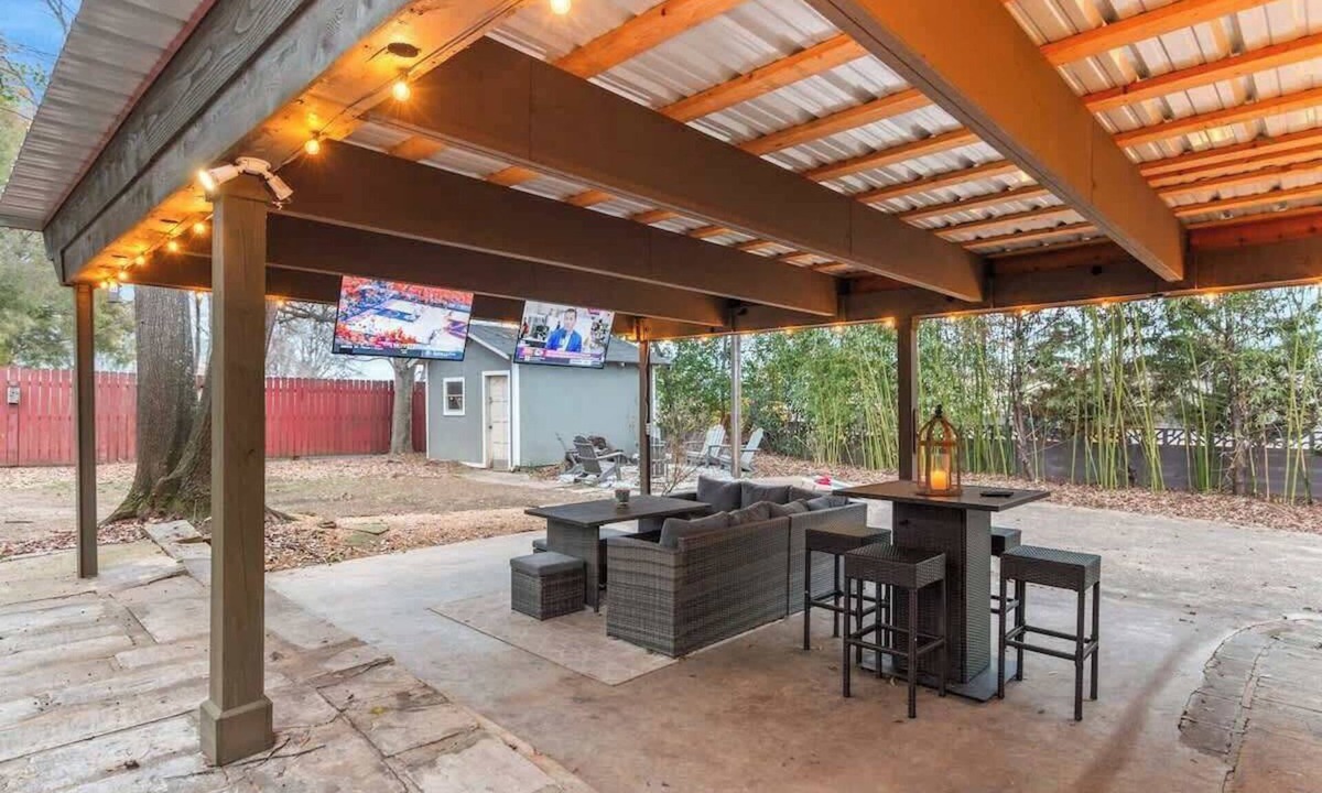 Northport House | Tailgate Getaway *3 MILES TO UA*