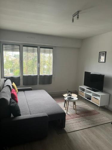 Talence Apartment | Talence - Studio 25 m2 dans résidence avec parking privé à 10 mn de Bordeaux en Tram