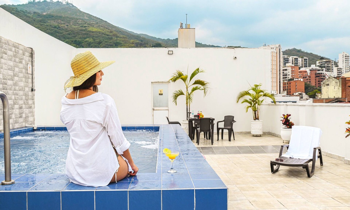 Granada Hotel | TAMA Hotel Granada Real Cali