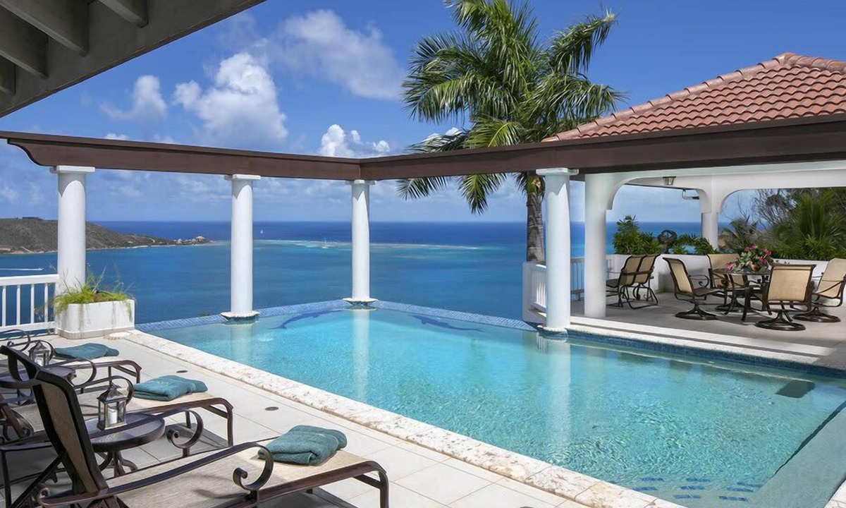 Spanish Town Villa | Tamar in Leverick Bay by Personal Villas - Ambiance of Carefree Island Living