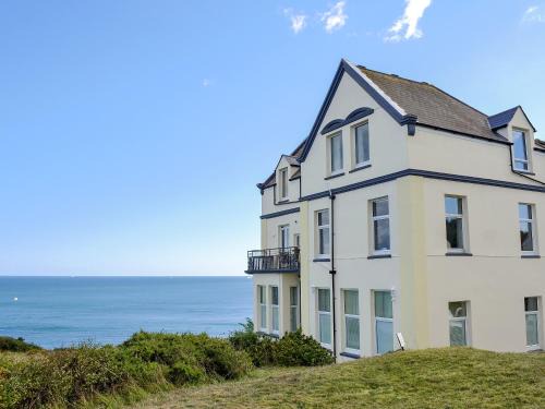 Coverack House | Tamarisk