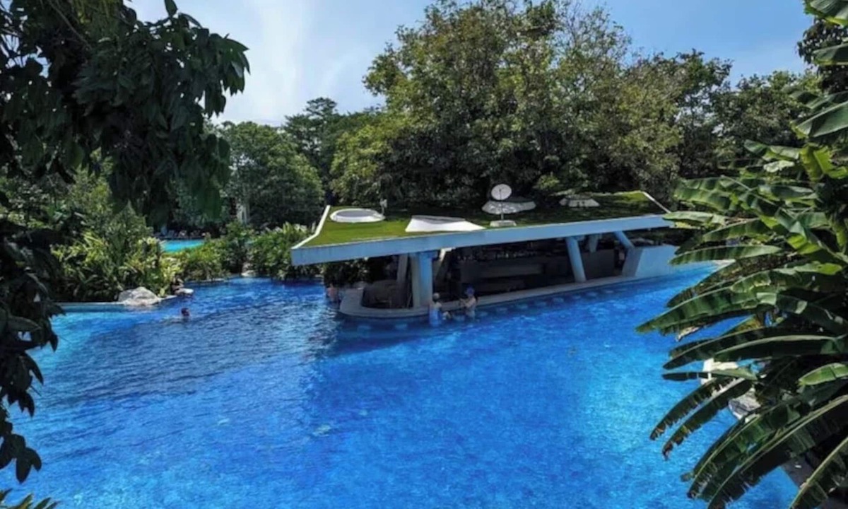 Maribago Condo | Tambuli Beachfront Luxury Studio