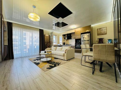 Constanta Apartment | TAN GoLD