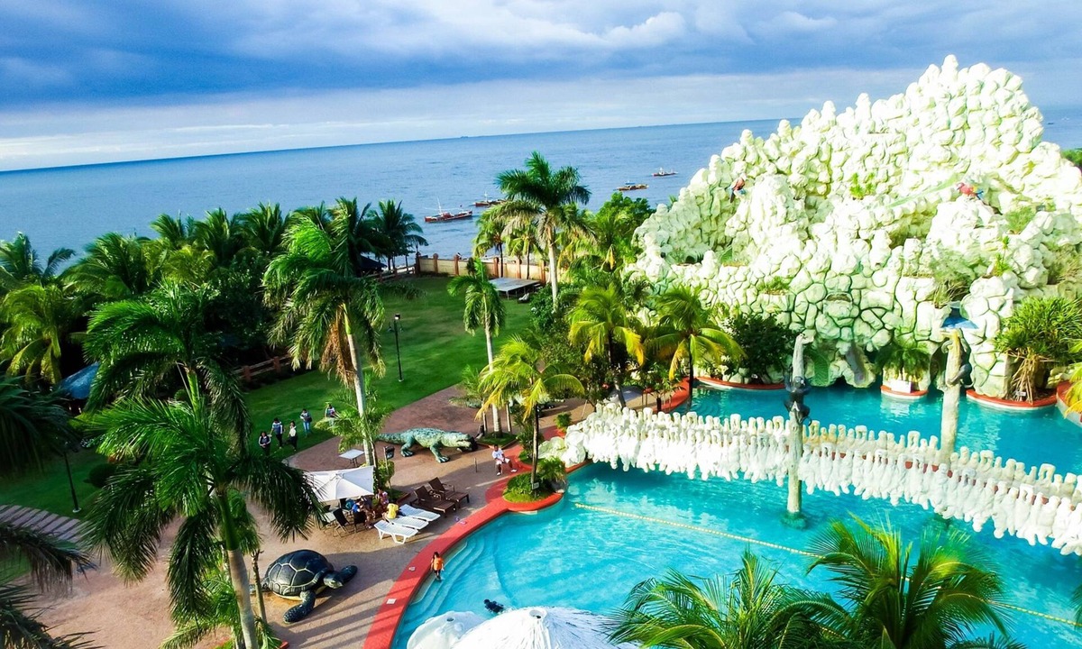 Tanza Hotel | Tanza Oasis Hotel and Resort