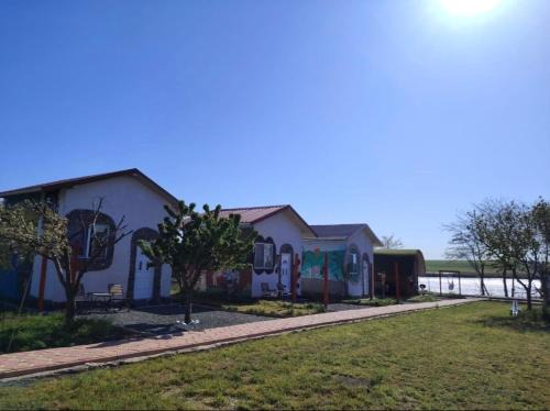 Corbu Villa | Taram de Poveste