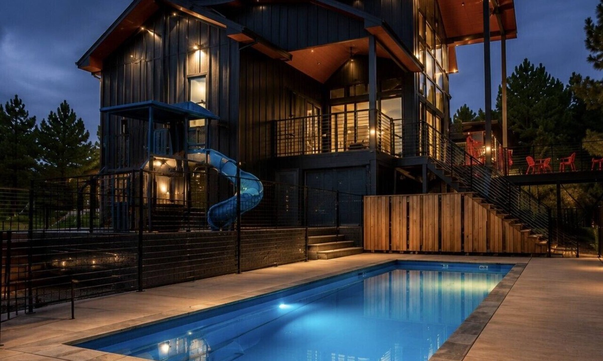 Broken Bow House | Tatanka | Luxury Cabin Pool Hot Tub Sleeps 24