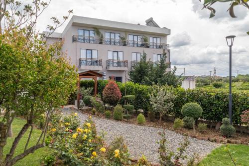 Qerek Hotel | Te Aldo Hotel
