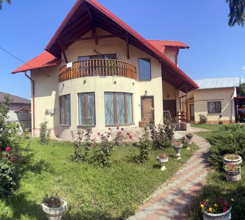 Cocani Crevedia House | Teachers