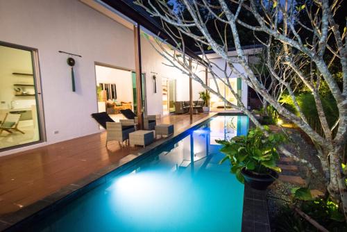 Bang Bao Bay Villa | Teak Hill Pool Villa-Michelia
