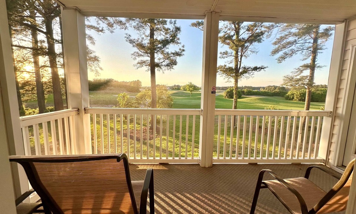 Waterford Plantation Condo | Tee Time Retreat- Pool Access + Premier Golf
