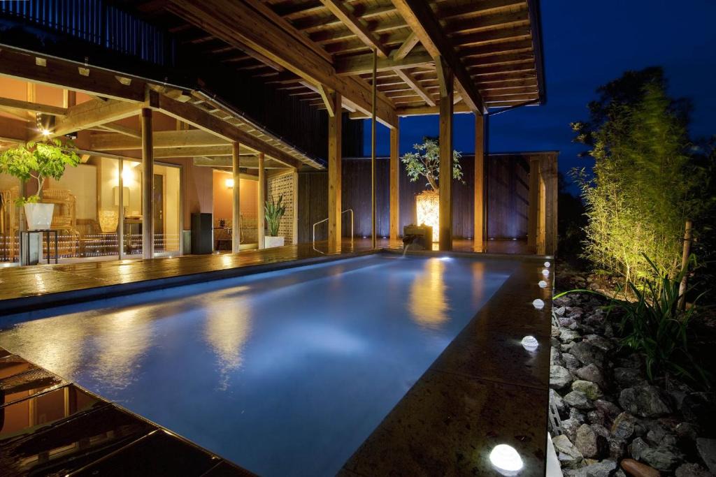 Ugata Hotel | Teisho Basaratei