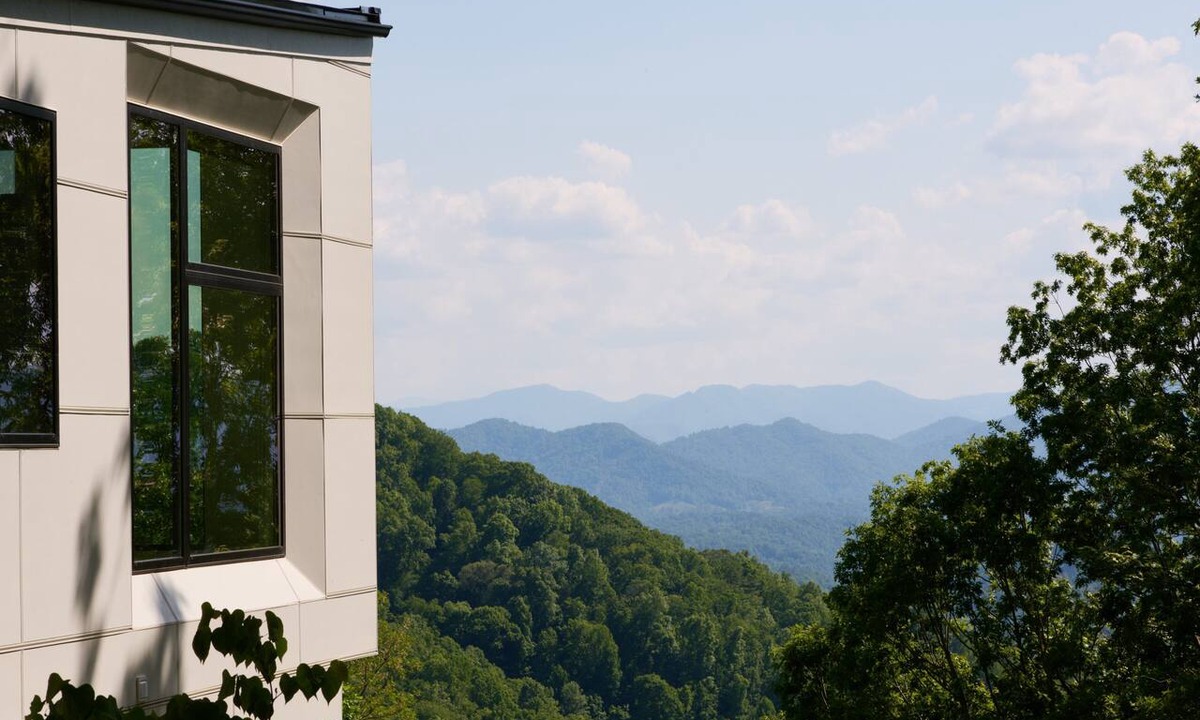 Marshall House | Telescopic | 3BR mountain-view home in Marshall with 3 baths and king beds