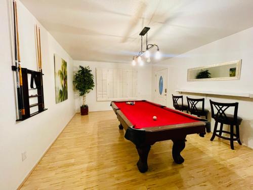 Tempe House | Tempe Escape with Heated Pool, Billiards & Firepit Fun