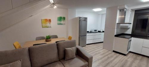 Ponferrada Apartment | Temple I