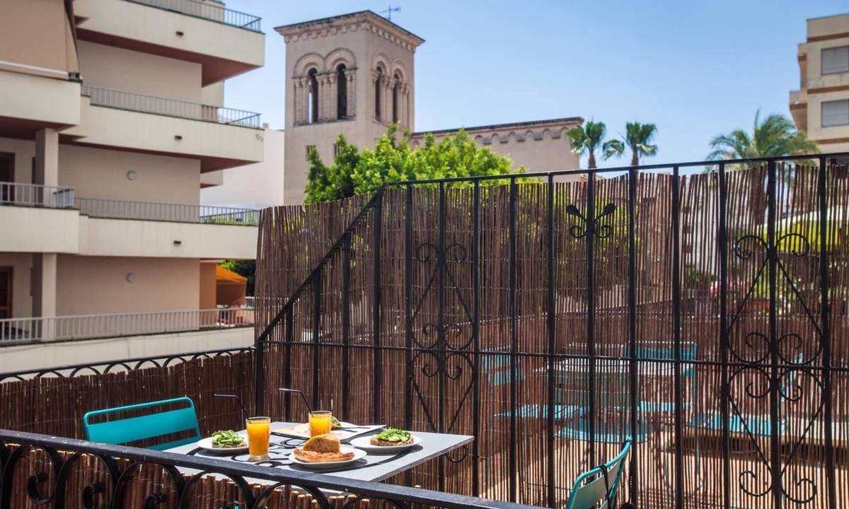 Ibiza City Centre Hostel | Ten Hostel