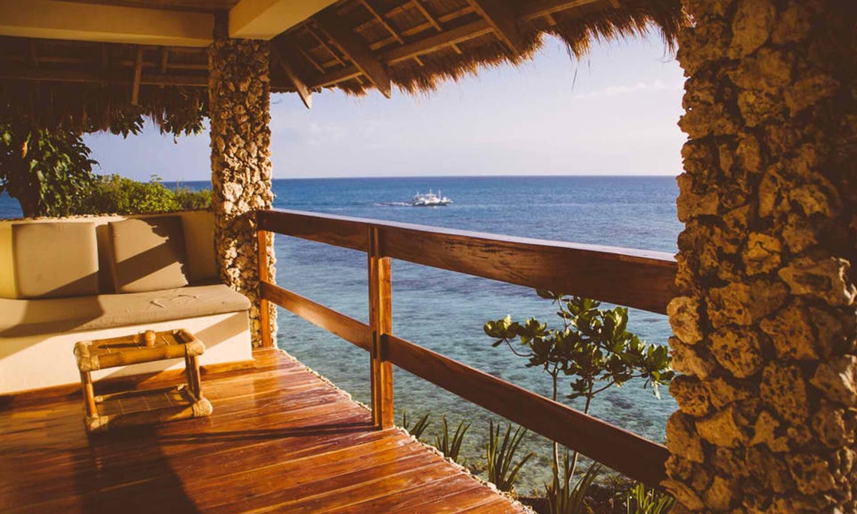 Logon Resort | Tepanee Beach Resort