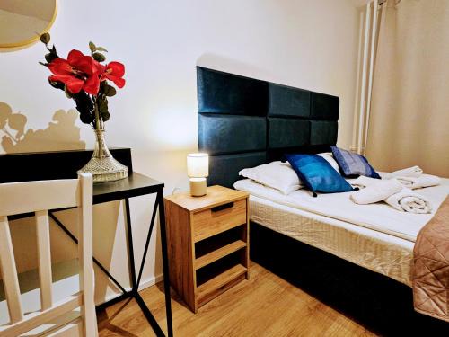 Chodov Apartment | TERRACE-VIEW 2BR PRAGUE APARTMENTS for Business & Leisure, FREE PARKING & Gym, Near Metro & Aqua Sport Centre