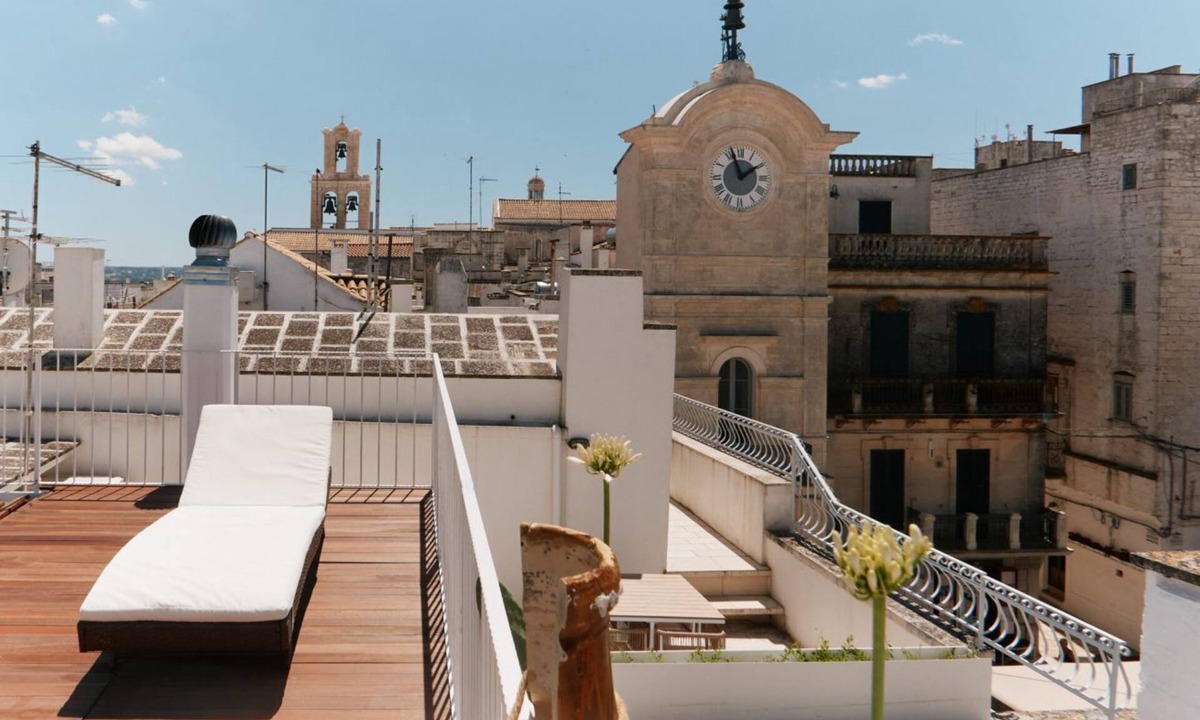 Old Town Cisternino House | Terrazza sull’Orologio | Central Square View