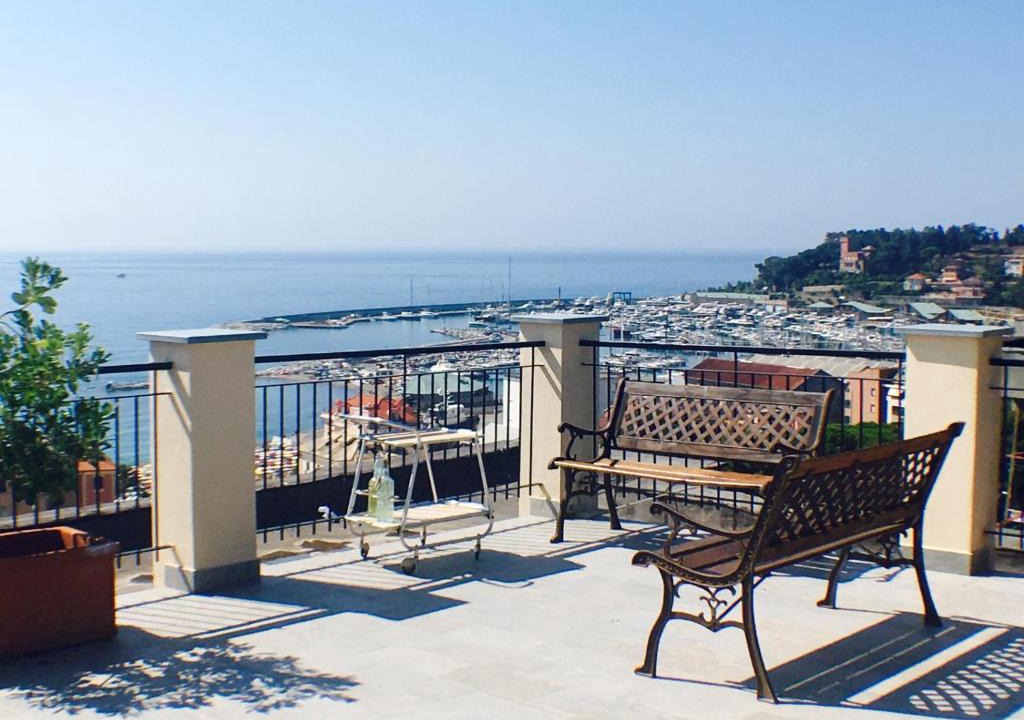 Varazze Apartment | Terrazza sulla Riviera Ligure