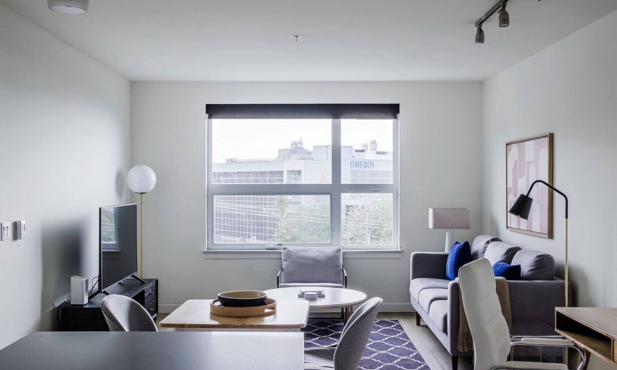Lower Queen Anne Apartment | Terrific Lower Queen Anne 1BR w/Gym, W/D & Lounge, by Blueground