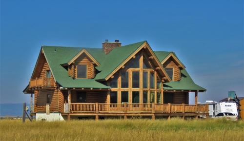 Driggs Hostel | Teton Hostel HideAway