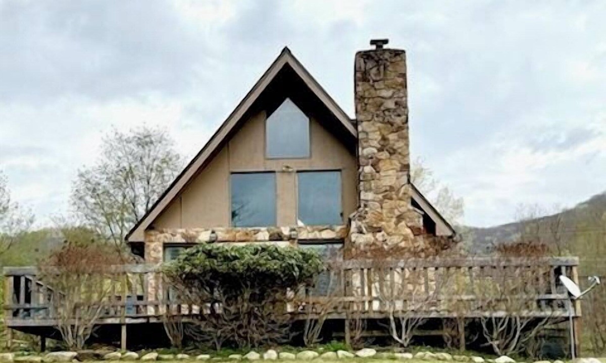 Canaan Valley House | TF26-Quaint Cottage! Pets Ok! Fire Pit!