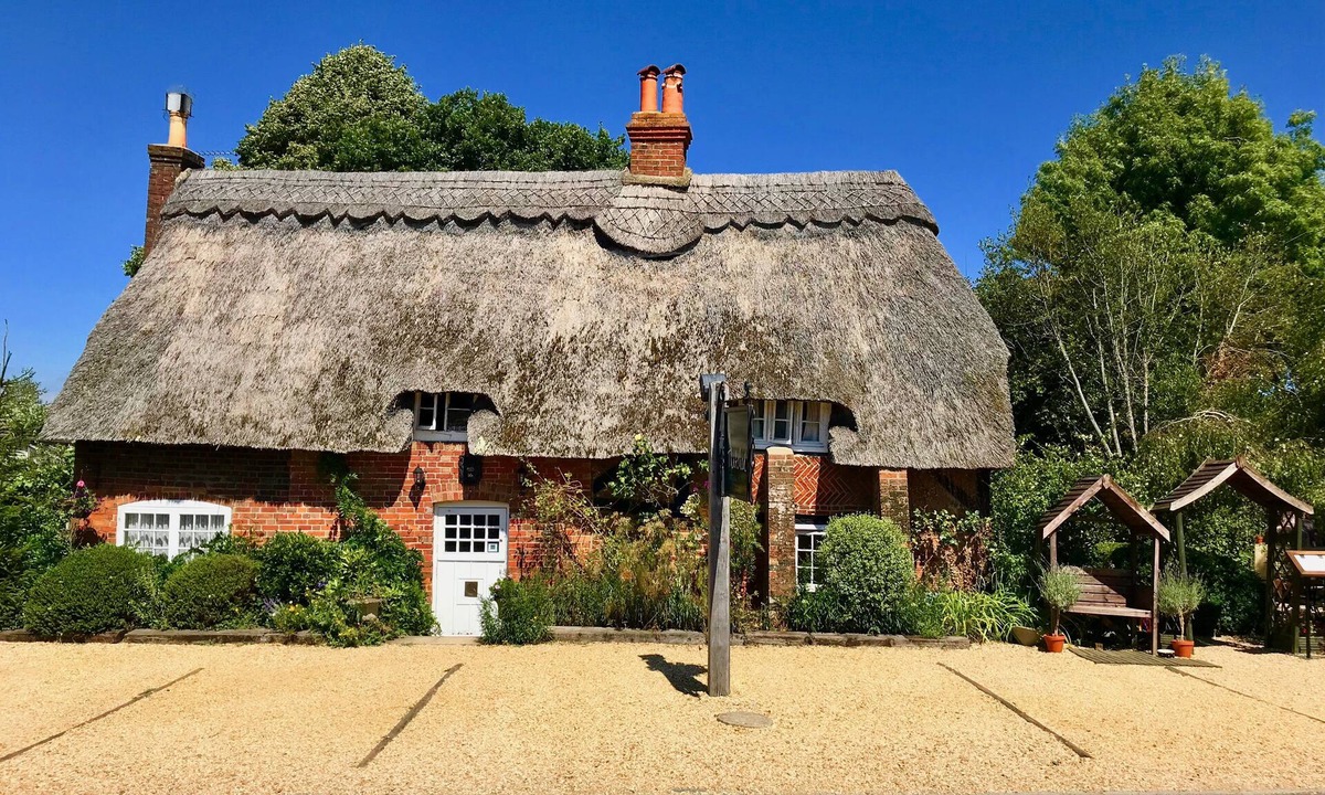 New Forest District Hotel | Thatched Cottage Hotel