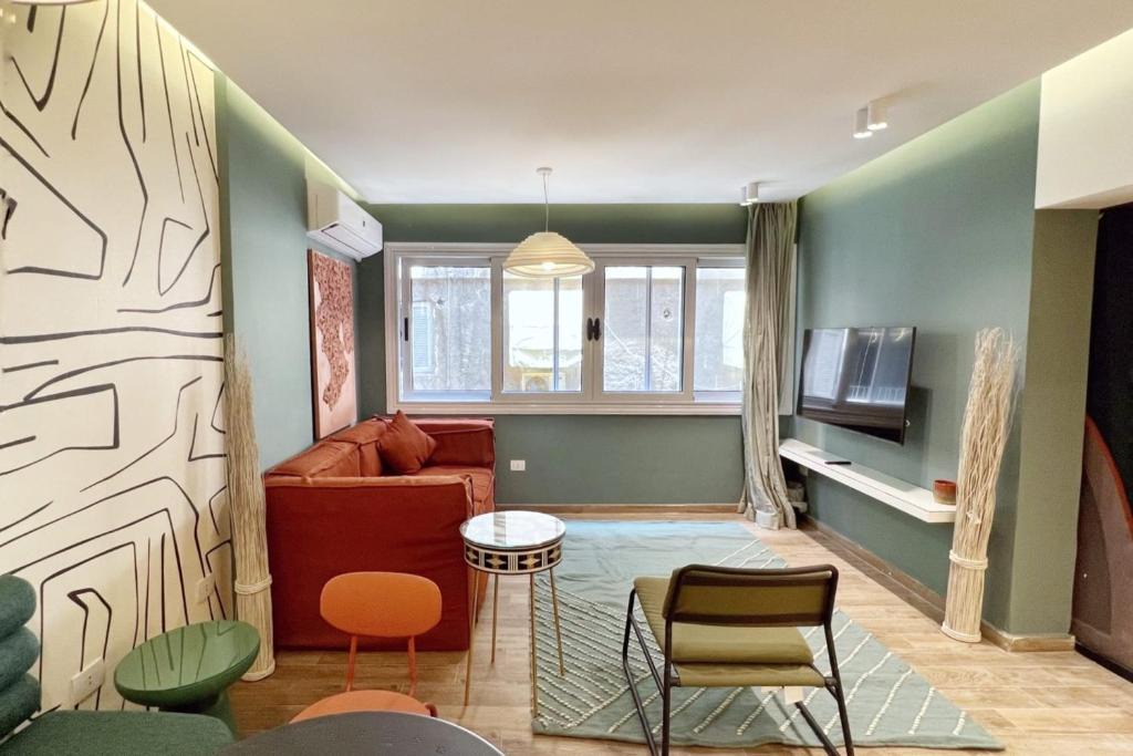 Heliopolis Apartment | The 2 BDR Emerald Condo 5 min to CAI Airport