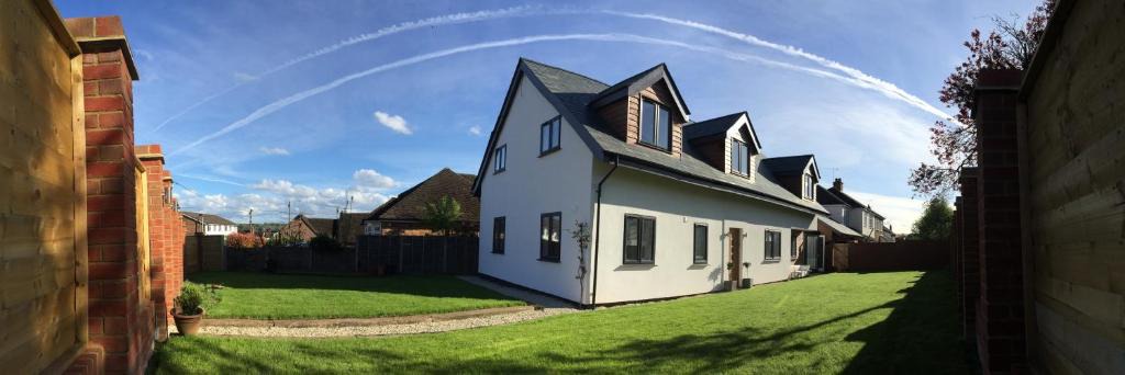 Marlow House | The Acorns