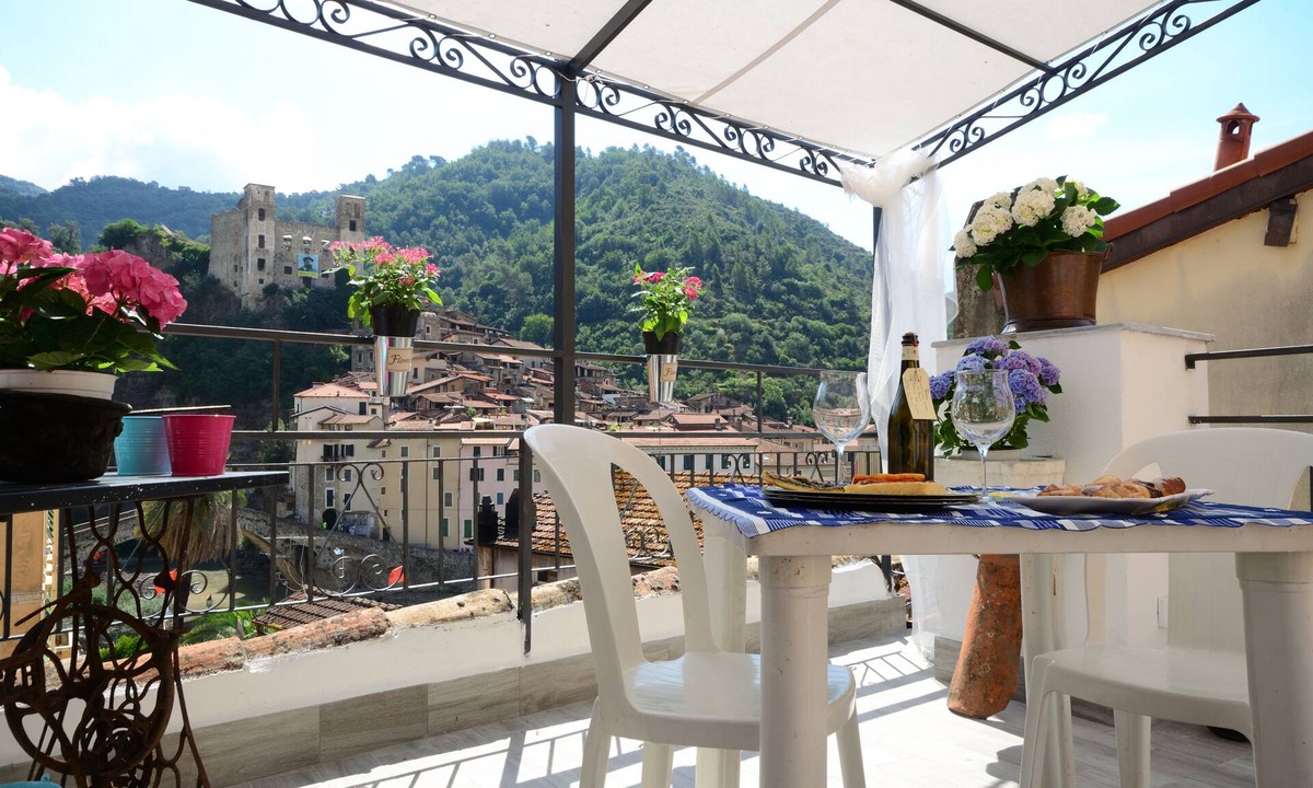 Dolceacqua House | The Ancient Tower - "La Grande"