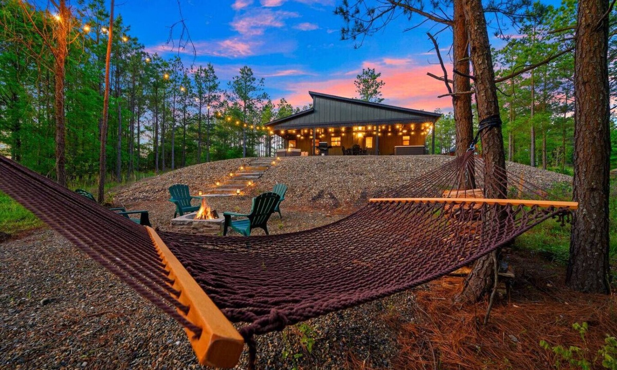 Pickens Cabin | The Animal Crossing · Sleeps 4: Family Cabin w/Hot Tub & Fire Pit