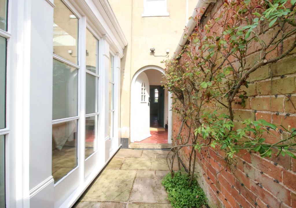Albrighton Apartment | The Apartment at the Grey House