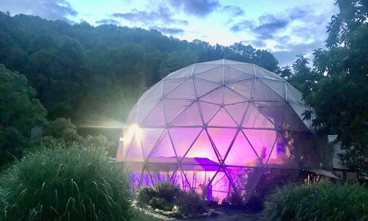 Hemphill Heights House | The Artful Dome Mtn Retreat in the Smokies with fire pit , hot tub & stream
