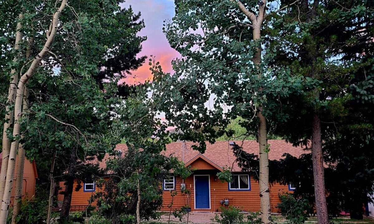 Black Hawk House | The Aspen Abode! Near Eldora & Hiking Trails