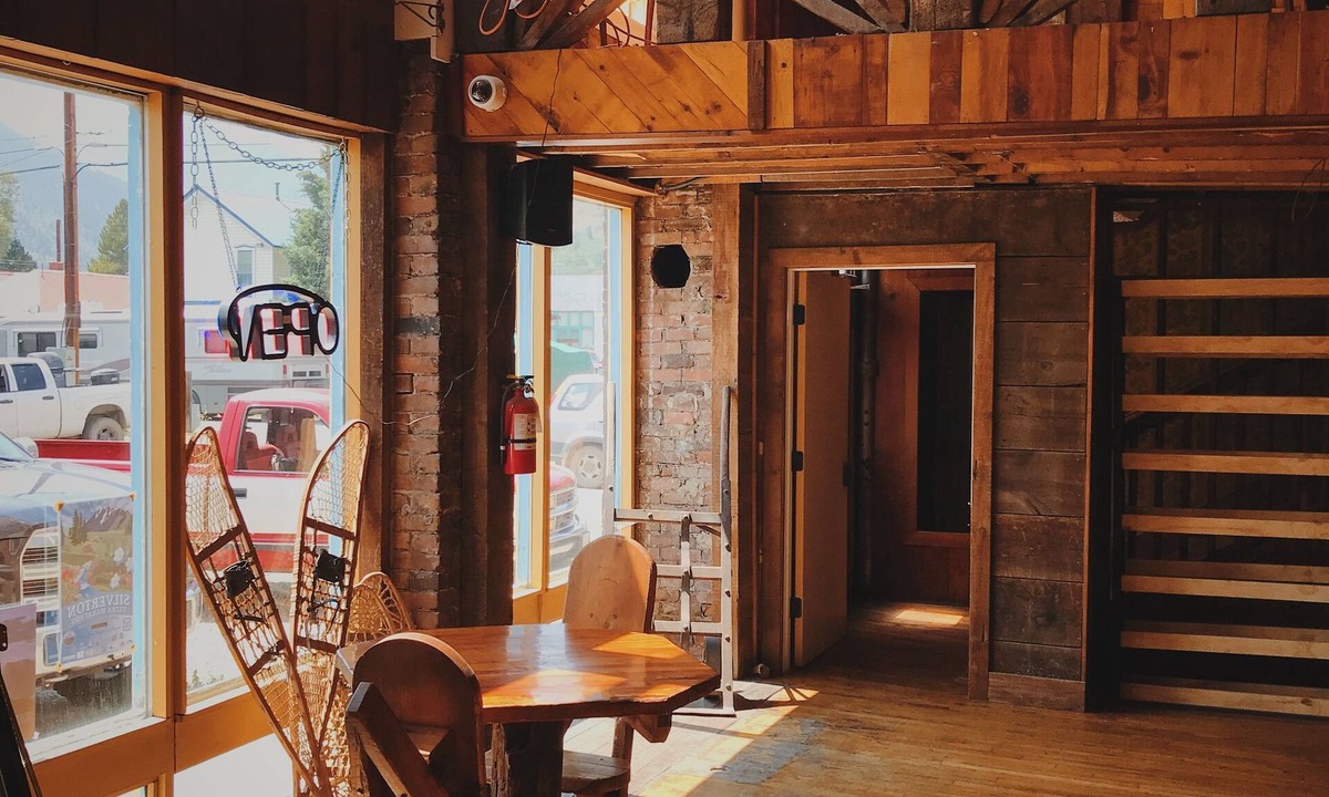 Silverton Hotel | The Avon
