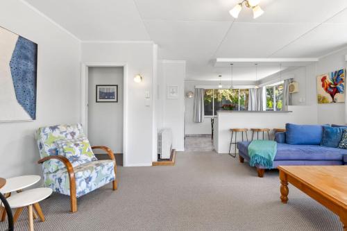 Pohara House | The Bach - Pohara