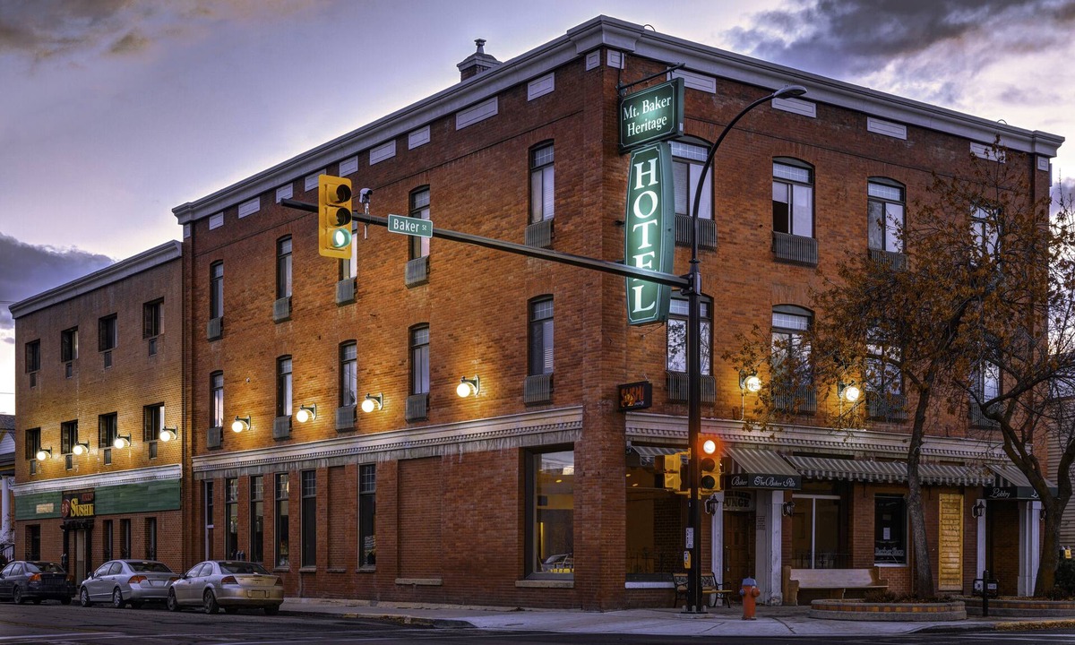 Cranbrook Hotel | The Baker Hotel