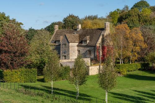 Aldsworth House | The Barracks