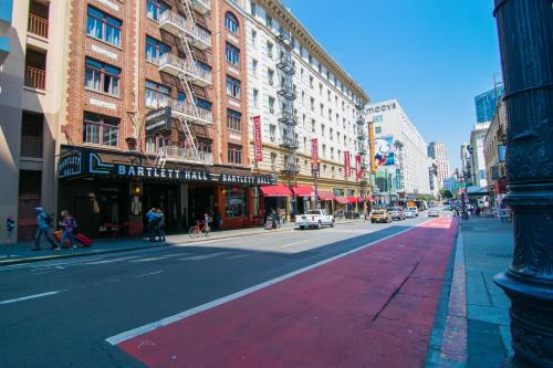 Union Square Hotel | The Bartlett Hotel and Guesthouse
