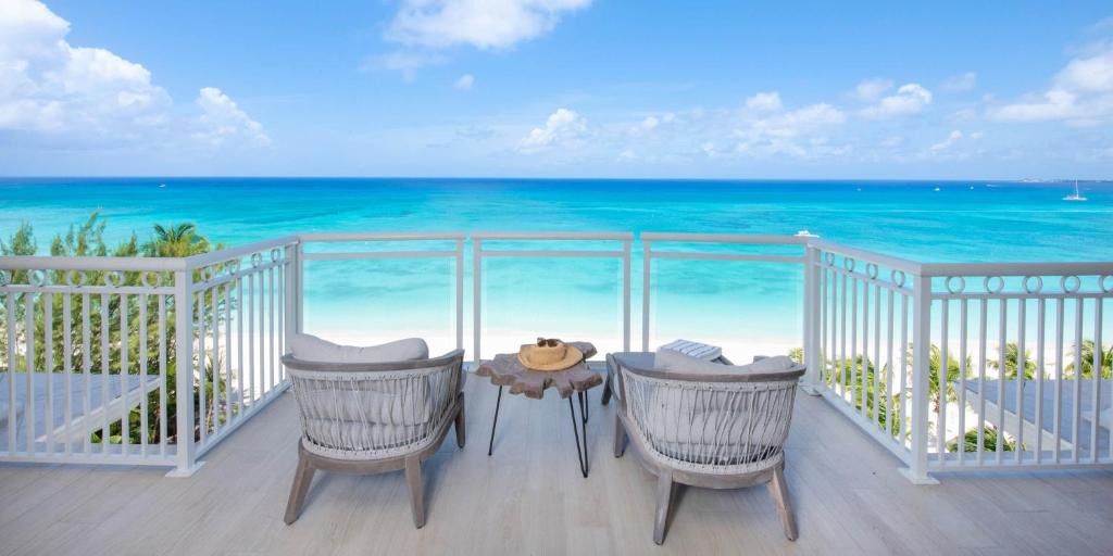 Seven Mile Beach Apartment | The Beachcomber - Oceanfront Penthouses by Grand Cayman Villas & Condos