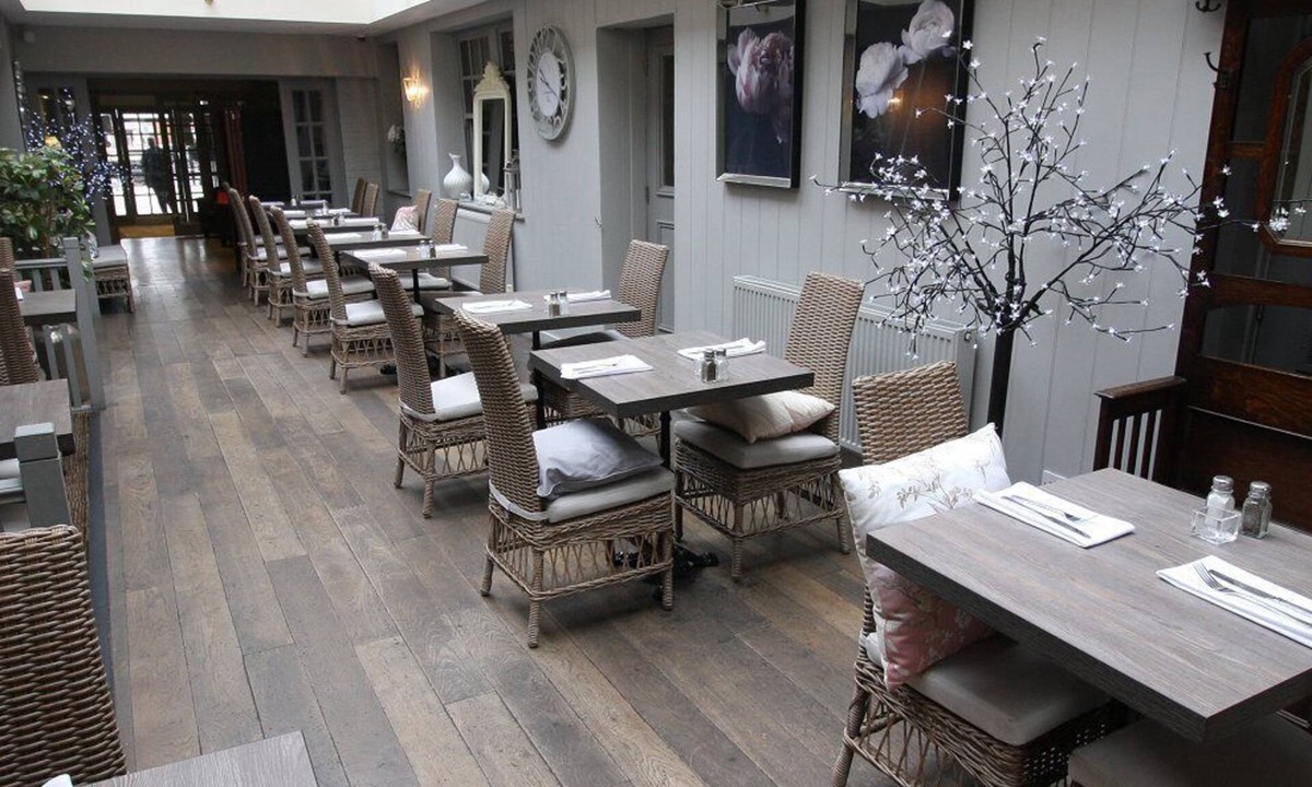 Wantage Bed & Breakfast | The Bear Hotel