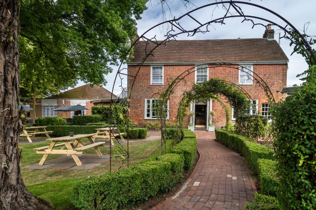 Aston Clinton Hotel | The Bell by Innkeeper's Collection