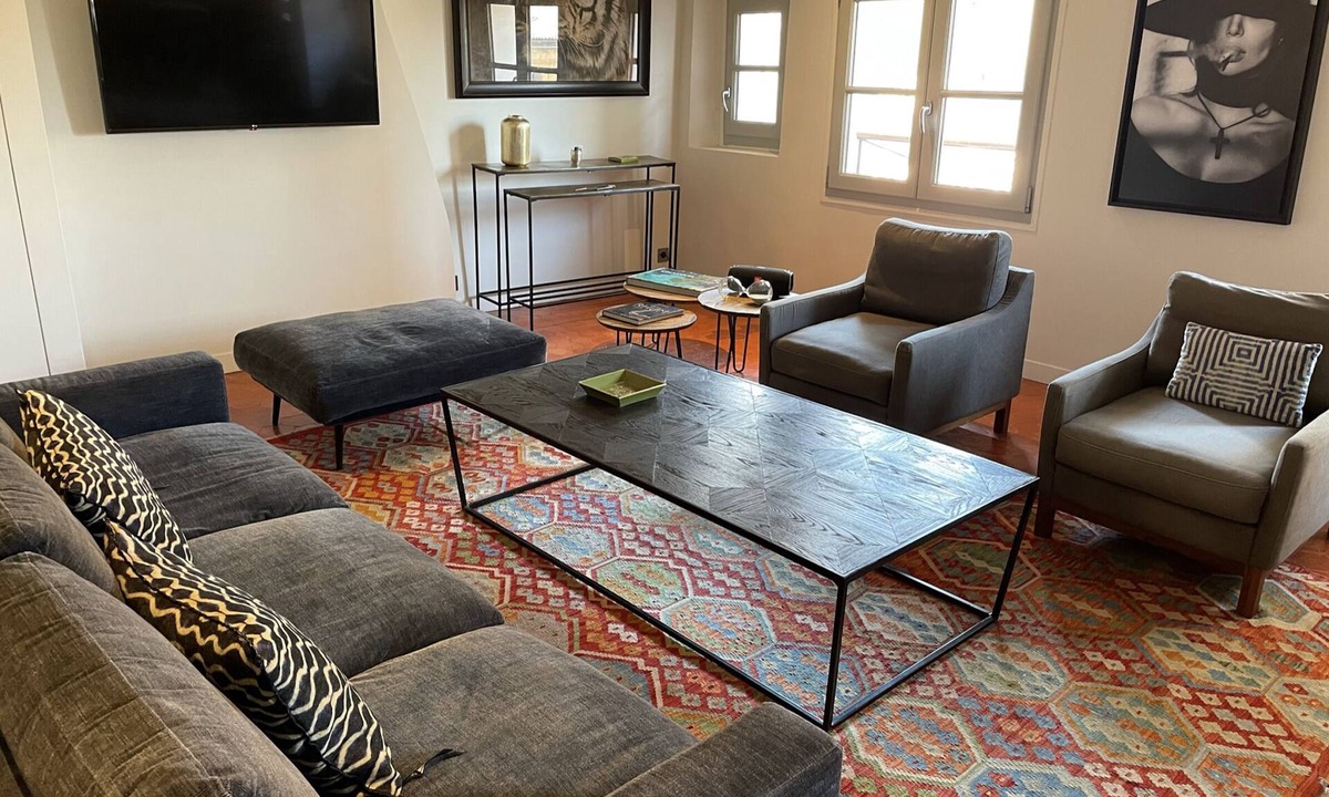 Aix-en-Provence Historic Centre Apartment | The Bell Tower Apartment