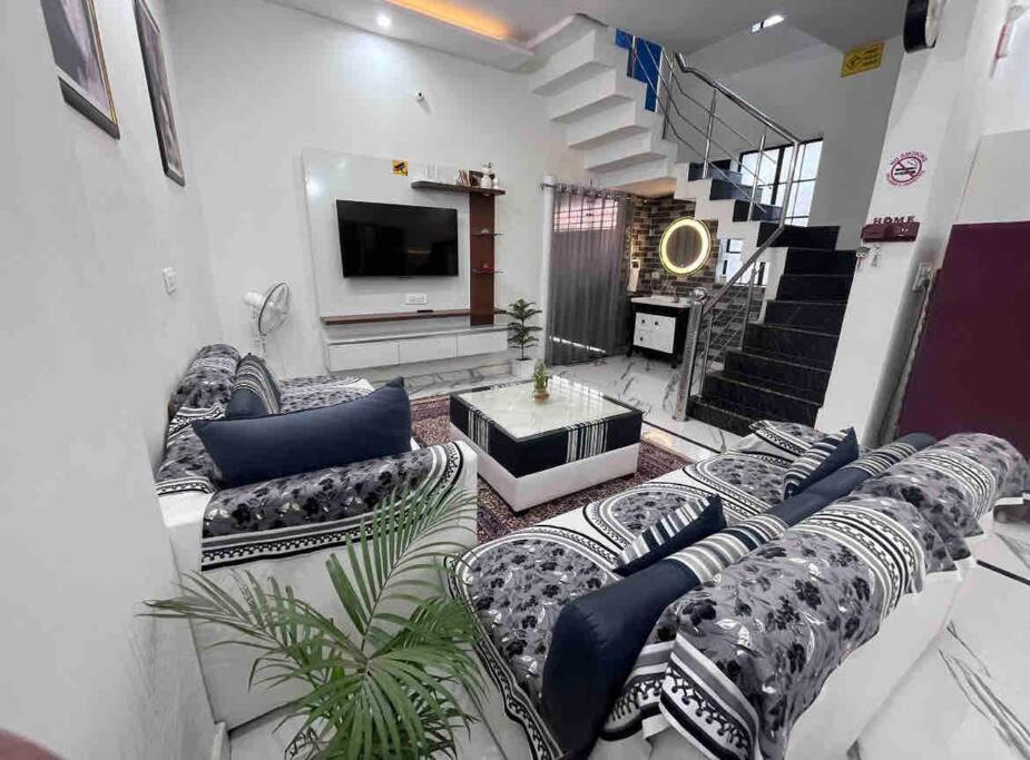 Amritsar House | The Bennett