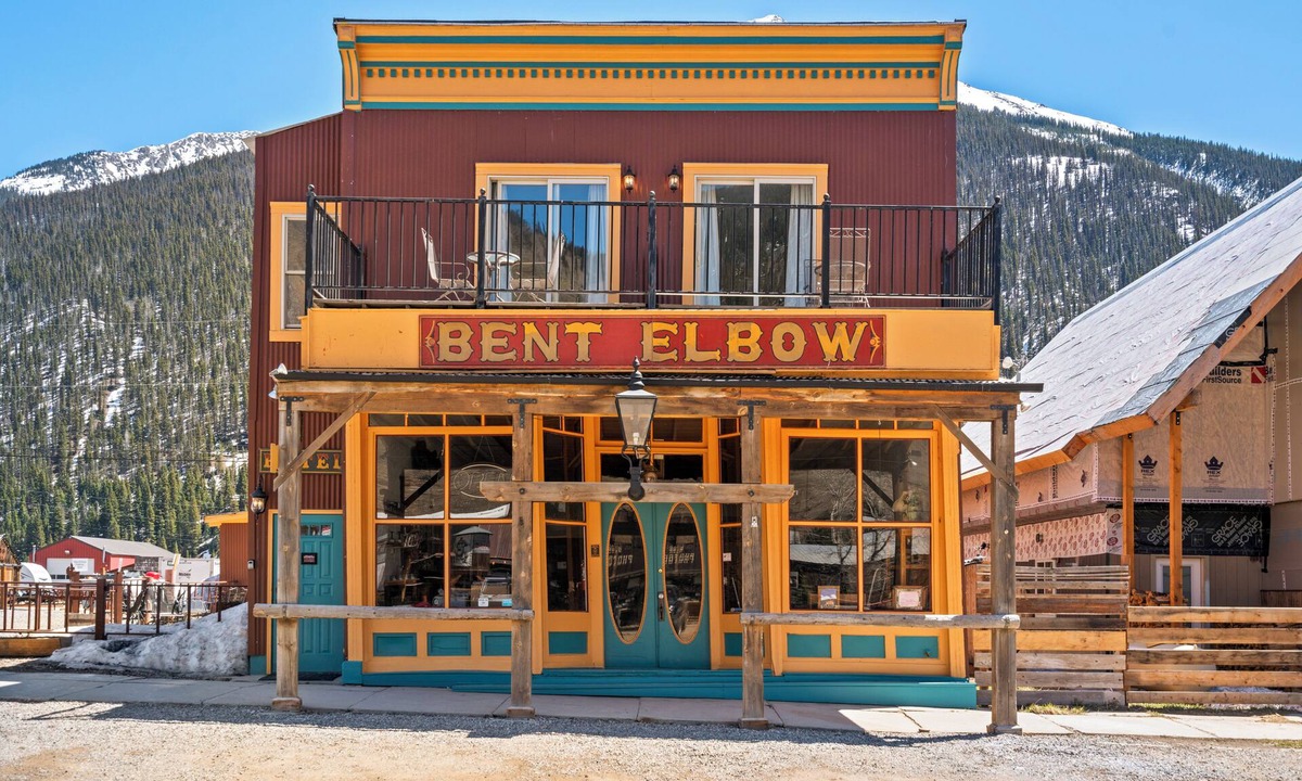 Silverton Hotel | The Bent Elbow Hotel