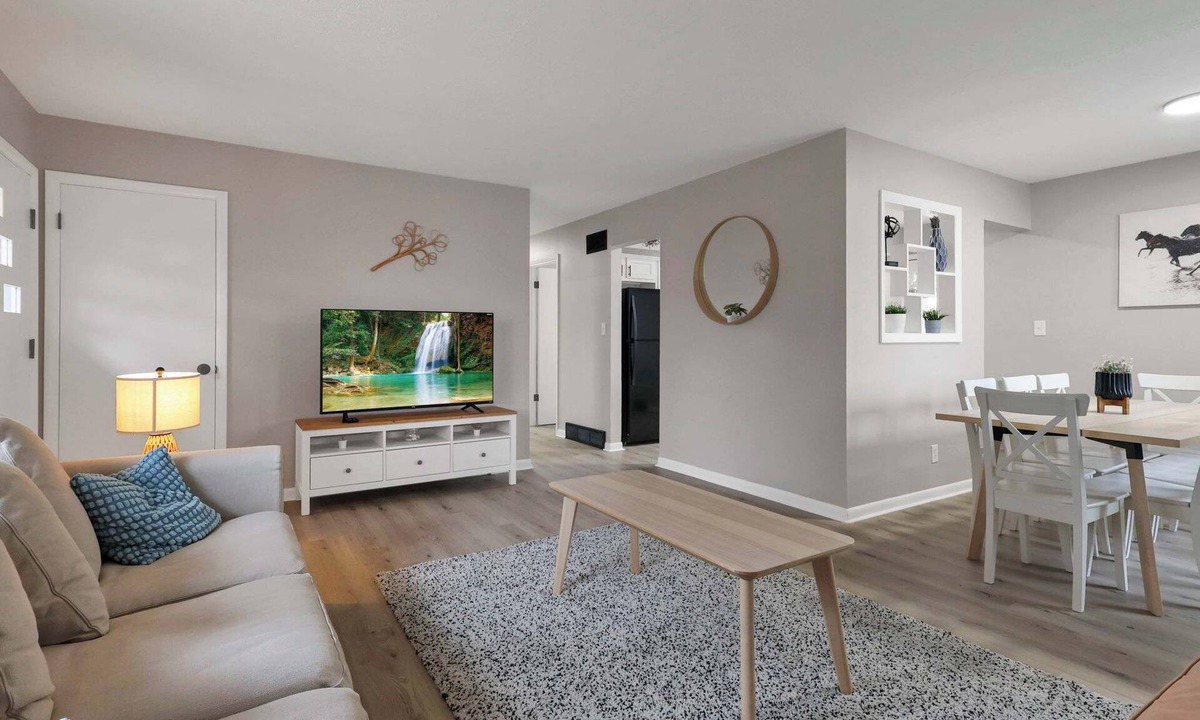 Columbus House | The Berkeley Bungalow | Great for Extended Stays!