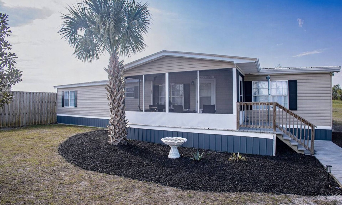 Port St. Joe House | The Best Kept Secret on the Gulf =Newly Renovated 3BR St. Joe Beach House.
