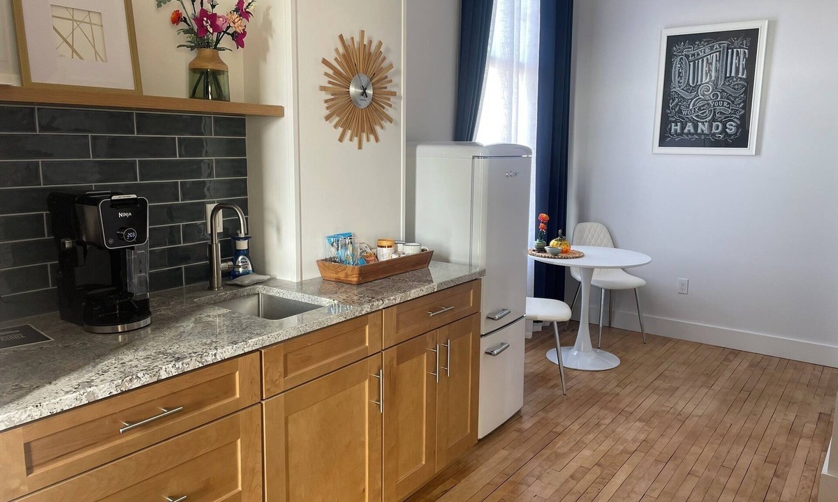 Painted Post Apartment | The Bickford Suite — Kid-Friendly, Near Corning Museum of Glass & Corning Inc.